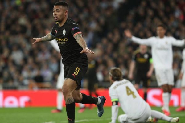  گزارش داوری  اگر حرکت راموس خطا بود، گل اول سیتی هم خطا بود