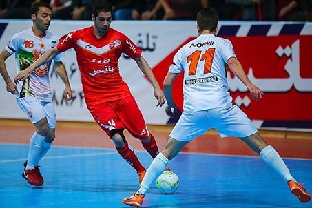 برگزاری دیدار تیمهای گیتی پسند و سن ایچ ساوه بدون حضور تماشاگر