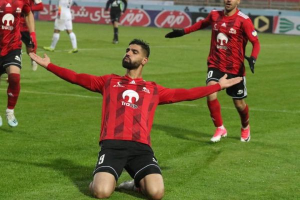 رضا اسدی پیشنهاد یک میلیون دلاری را رد کرد