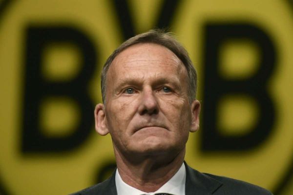 مدیر دورتموند این بزرگترین بحران در تاریخ فوتبال آلمان است