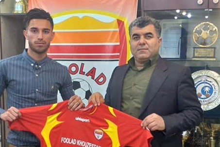  هافبک فوتبال فولاد  نکونام روحیه کسب پیروزی را به بازیکنان فولاد منتقل کرده است