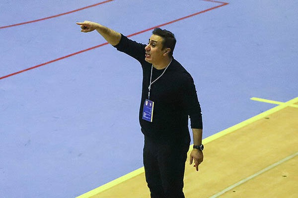 رضا لک یکی از اختلافاتم با تیم واموس اندونزی بند فیفا بود