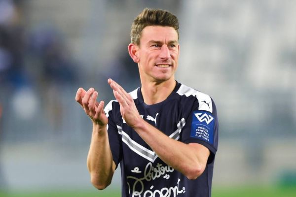  کوشیلنی  فوتبالیست‌ها مزدور نیستند، باید برخوردها عوض شود