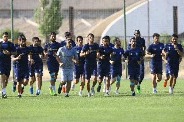 گزارش تمرین استقلال تست کرونای بازیکنان پیش از تمرین