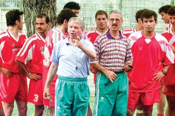 ادامه انتقاد استیلی از ایویچ