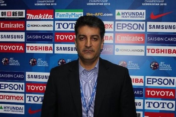  صانعی  قبل از آمدن «خسوس» فکری به حال پاداش‌های معوقه فوتسال کنند