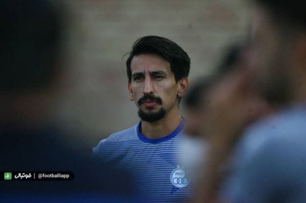 مدافع استقلال بله کرونا گرفتهام