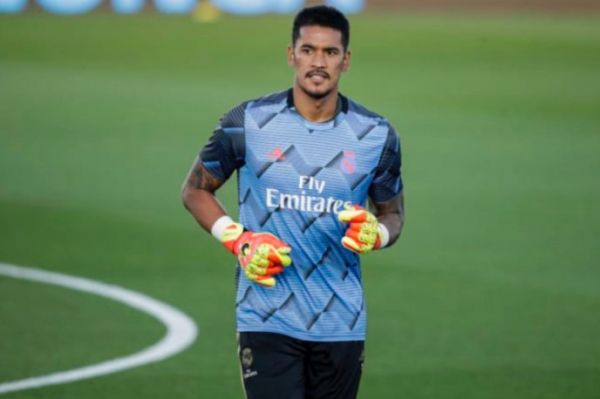  مینو رایولا دروازه‌بان رئال مادرید را به رم می‌برد