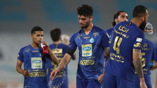  فوری؛ دانشگر از حضور در تمرینات استقلال محروم شد