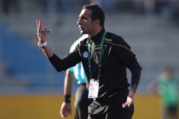 مربی پارس جنوبی پنالتی روی بازیکن ما از کره ماه پیدا بود