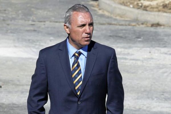 انتقادات تند استویچکوف؛ دارند مسی را با لگد از تیم بیرون میاندازند