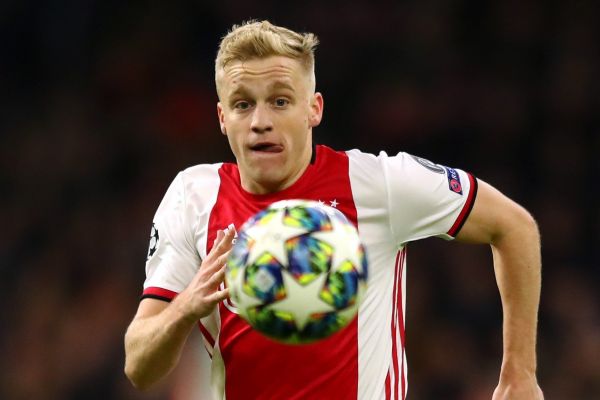 فن در فارت فن ده بیک و یونایتد بهترین گزینه برای یکدیگر هستند