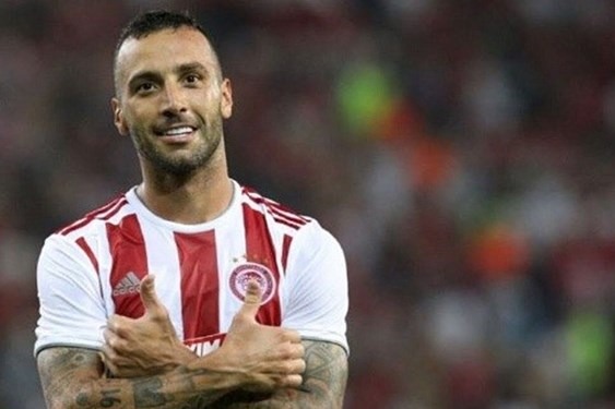 رونمایی از خرید دوم همگروه سپاهان مدافع المپیاکوس به السد پیوست