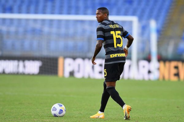  در آستانه دربی دلامادونینا؛ بازگشت زلاتان به تمرینات میلان  ابتلای یانگ به کرونا