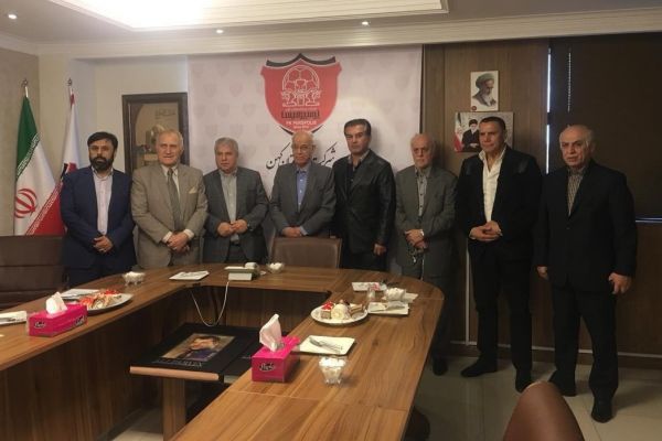  شرکت پیشکسوتان طلب برانکو را می‌دهد  همه نگران بلوکه شدن پول پرسپولیس در عمان
