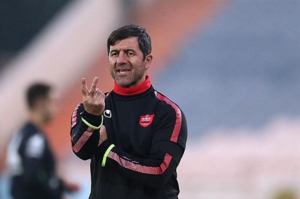 باقری بالای سر مدیران پرسپولیس کسی نیست که به آنها تشر بزند