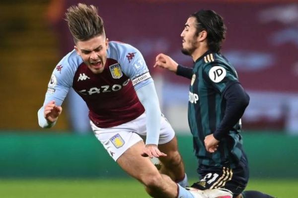 تصمیم جالب بیلسا تعویض بازیکن تیمش به علت تکل خشن