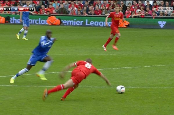 جرارد سر خوردن برابر چلسی هنوز آزارم میدهد