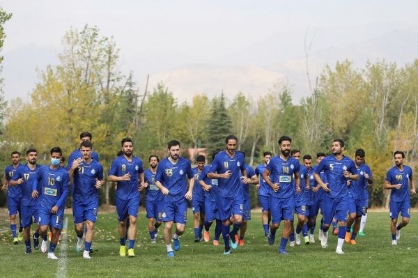 ستارههای استقلال کسر قراردادها را قبول نکردند