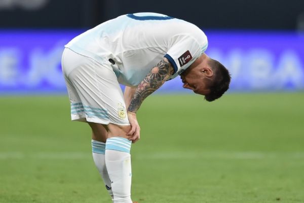  مسی هنوز هم در طول بازی‌ها بالا می‌آورد