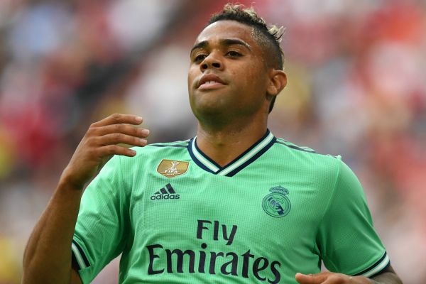  وستهام به دنبال خرید مهاجم نیمکت نشین رئال مادرید