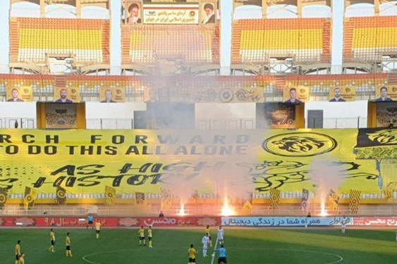  باشگاه آلومینیوم اراک  در بازی با سپاهان حق ما پایمال شد  کمک داور تاثیر بسزایی روی نتیجه داشت
