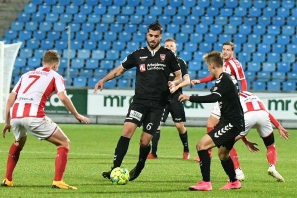 سوپر لیگ دانمارک تساوی ویل بولدکلوب در حضور عزتاللهی