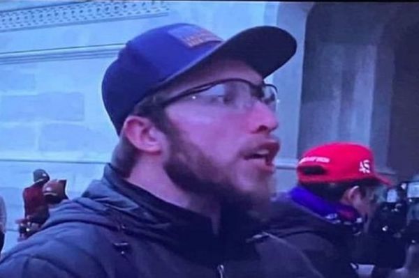 شباهت جالب یکی از مهاجمان کنگره آمریکا به راموس