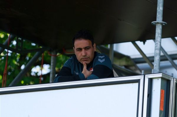 تماس مهدویکیا با مسئولان فدراسیون فوتبال برای رفع مشکل احتمال سفر به تهران قوت گرفت