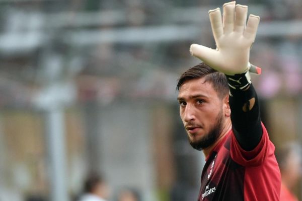 طعنه کاسیاس به میلانیها دوناروما باید به باشگاه قویتری بپیوندد