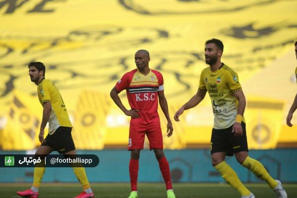 سپاهان یک - فولاد یک تساوی در نقش جهان به نفع بالانشینان مچ اندازی محرم و نکو بی نتیجه ماند