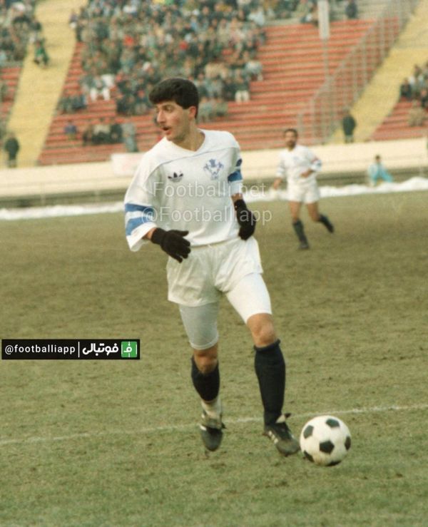  نوستالژی فوتبالی  جوادمنافى دفاع چپ پورا در سال ٧٠