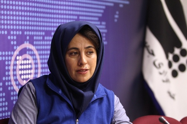 سرمربی تیم فوتبال بانوان سپاهان دو تیم جنگنده بازی کردند باید تیم ها به قوانین جدید داوری عادت کنند