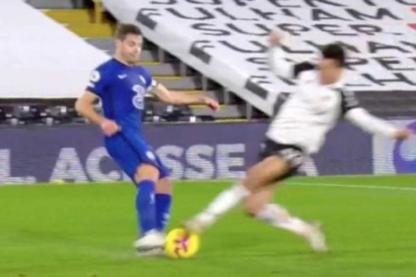  عکس؛ تکل بی‌محابای بازیکن فولام که کار چلسی را راحت کرد