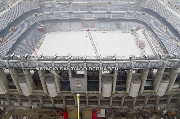  عکس؛ ورزشگاه سانتیاگو برنابئو، کاملا پوشیده از برف