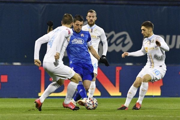  لیگ برتر کرواسی  دینامو زاگرب در خانه شکست خورد