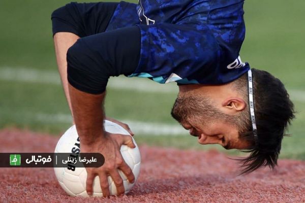 پیکان تحت تاثیر آقای ژیمناست عکس