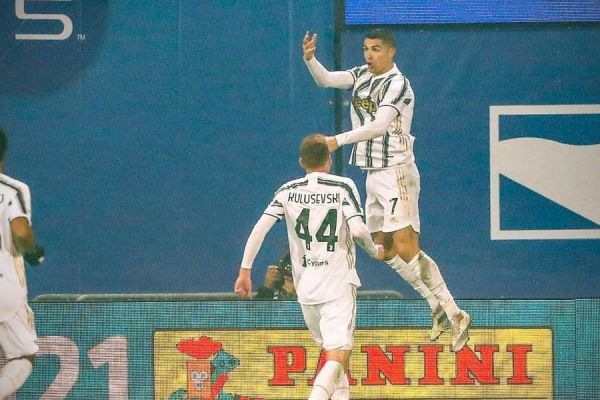  عکس؛ پرواز رونالدو پس از تبدیل شدن به آقای گل تاریخ