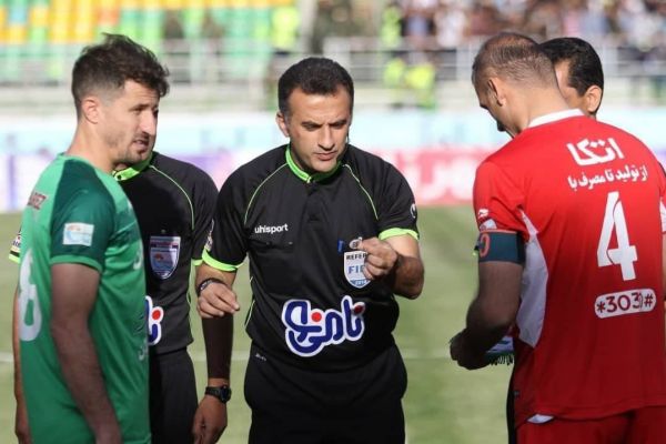  حدادی‌فر  دست به دست هم داده‌اند تا ذوب‌آهن بیفتد