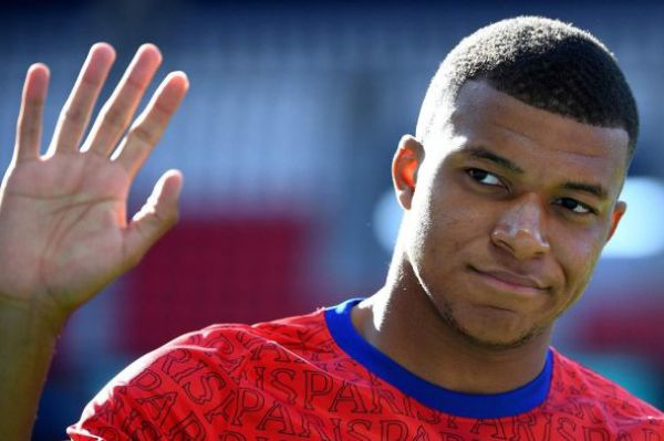 صحبتهای جدید امباپه که به هواداران رئال مادرید استرس داد