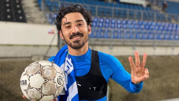 قوچاننژاد در نقش تعویض طلایی زووله