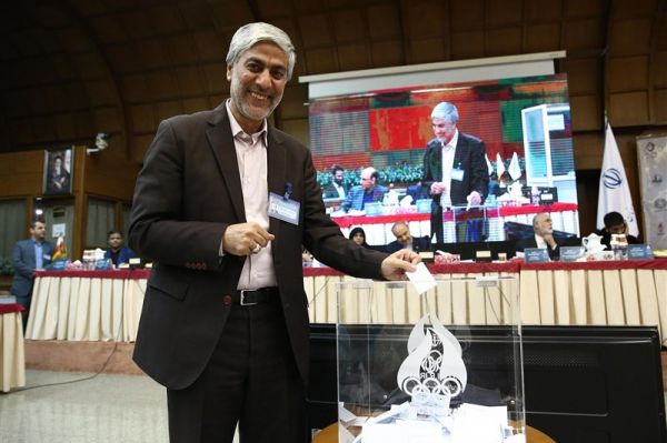  واکنش کمیته بدوی فدراسیون فوتبال به شایعه رد صلاحیت کیومرث هاشمی