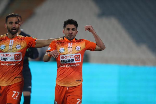 مالکی گلم را به خدا و روح داییام تقدیم کردم