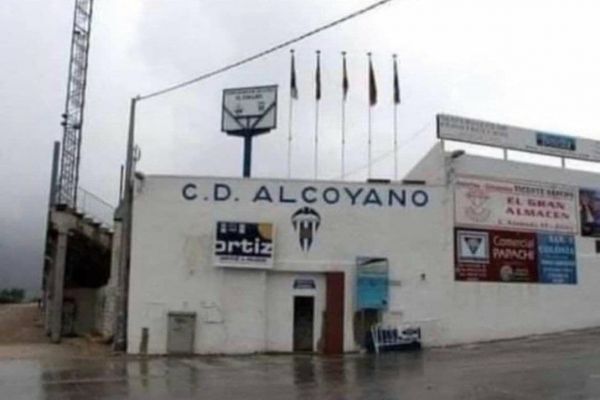 عکس؛ دفتر زاغهنشین تیمی که رئال مادرید را حذف کرد