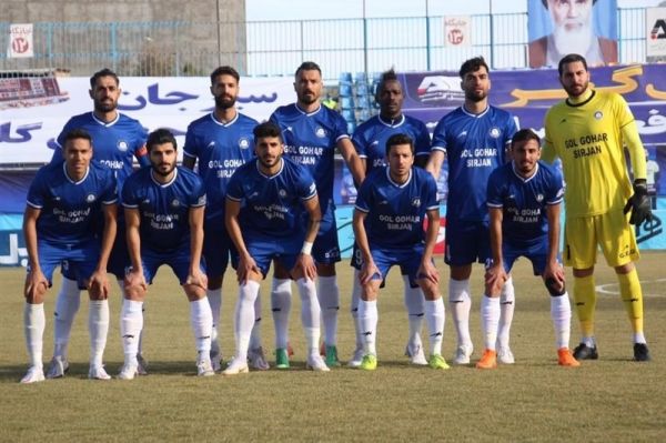  جریمه مربیان و بازیکنان گل‌گهر سیرجان به پیشنهاد قلعه‌نویی  سهرابیان به کمیته انضباطی باشگاه احضار شد