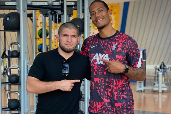 پیشنهاد جدی به مبارز UFC؛ حبیب فوتبالیست میشود