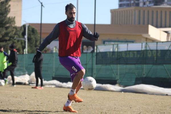  واکنش مهاجم شهرخودرو به شایعات نقل و انتقالاتی