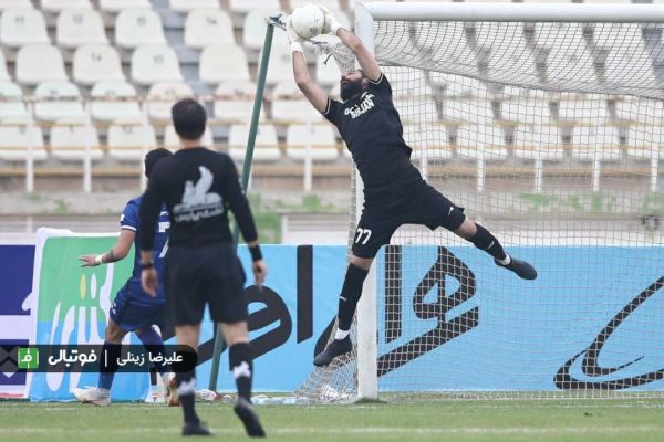 بشاگردی در گفت و گو با فوتبالی حالا یک نفس راحت کشیدیم حضور حقیقی به من کمک کرده است