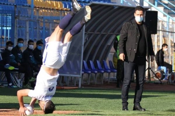 سرمربی پیکان ما بازی نمیکنیم؛ برویم