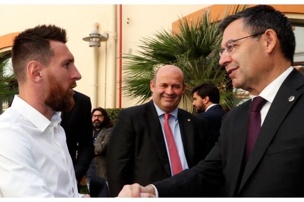 بیانیه باشگاه بارسلونا درباره افشای قرارداد لیونل مسی شکایت میکنیم